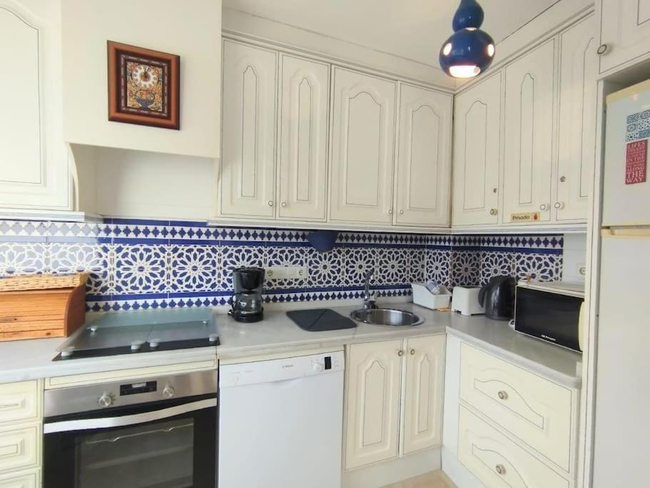 Beautiful 2 Bedroom In Calle Carabeo, Нерха Екстер'єр фото