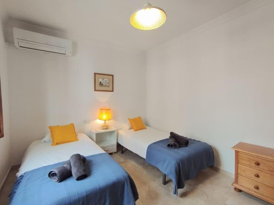Beautiful 2 Bedroom In Calle Carabeo, Нерха Екстер'єр фото