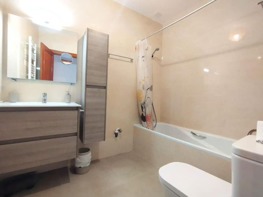 Beautiful 2 Bedroom In Calle Carabeo, Нерха Екстер'єр фото